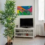 Your Home In Milan-Viale Tibaldi